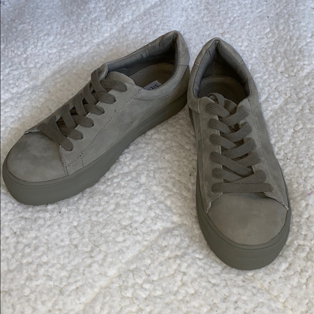 Steve Madden sneakers